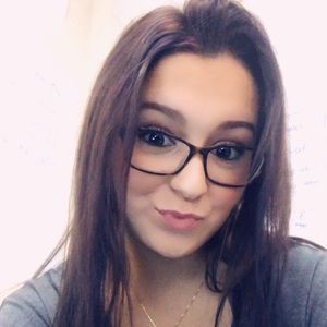 Meet your Posher, Deanna